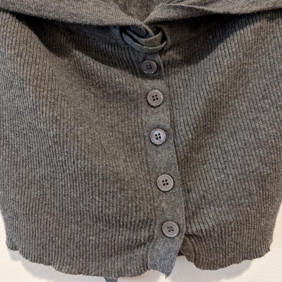 Anthropologie Knitted & Knotted Grey Ruffled Sweater - Picture 13 of 13